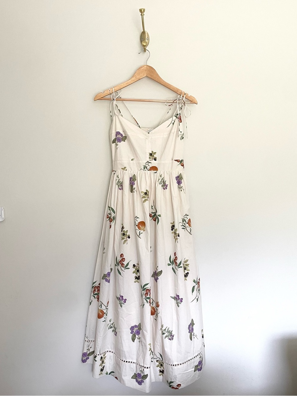 En Saison NWOT floral fruit dress